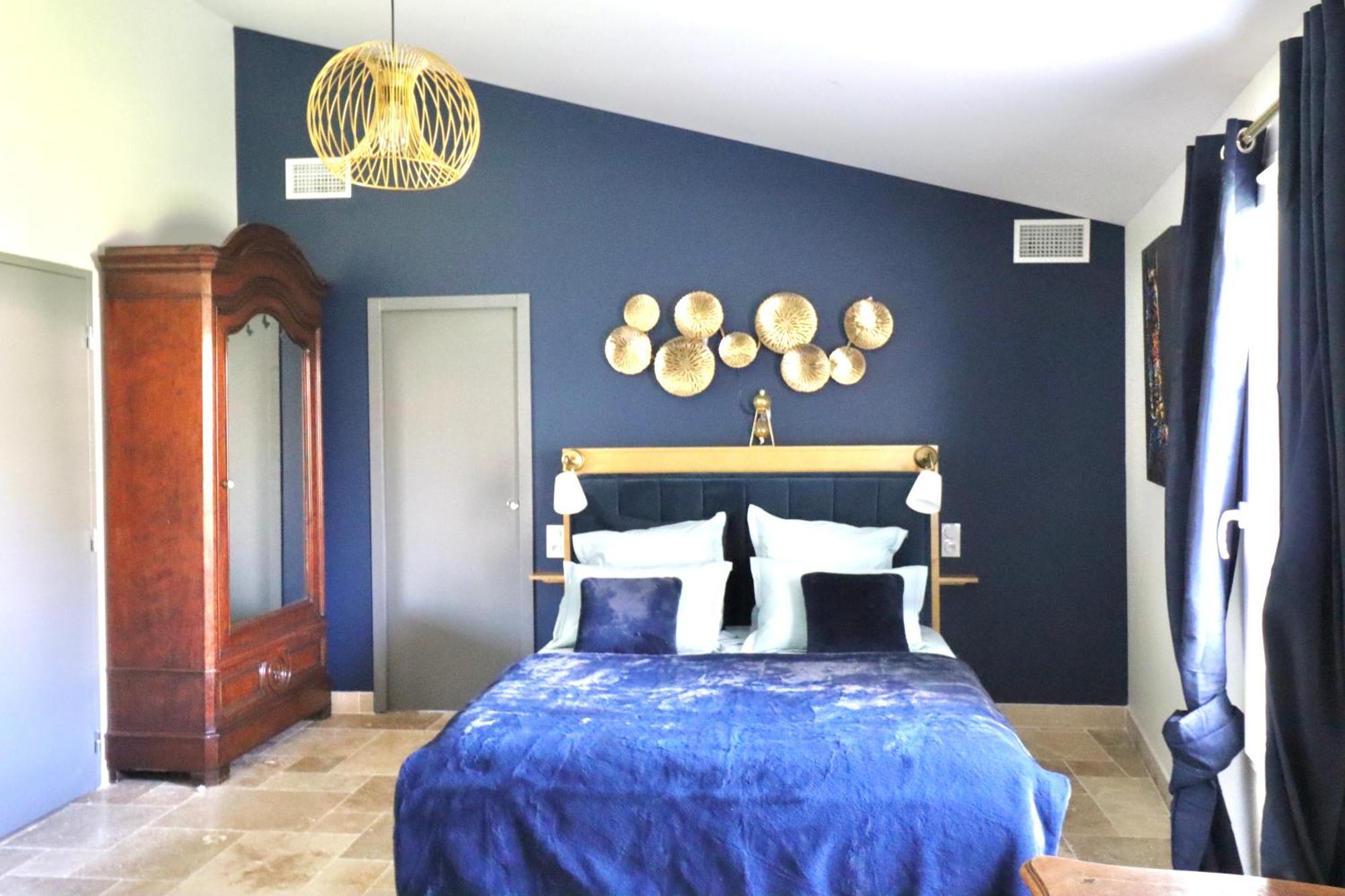Chambres D'Hotes Avec Jacuzzi Et Piscine Au Mas De Cadoule Saint-Just  Phòng bức ảnh